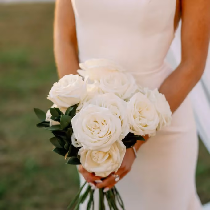 Poppy Flowers: Types of Wedding Flowers- Roses