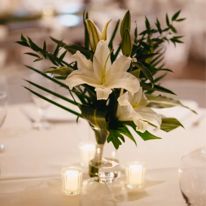 Poppy Flowers: Types of Wedding Flowers- Lilies