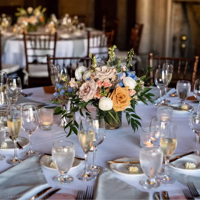 Poppy: Most Popular Wedding Flowers in Centerpieces