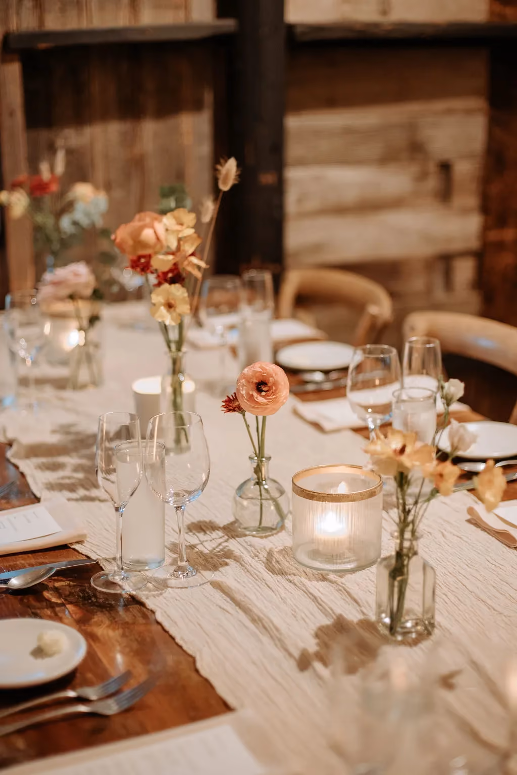 weddingflowers+budvases+2024floraltrends