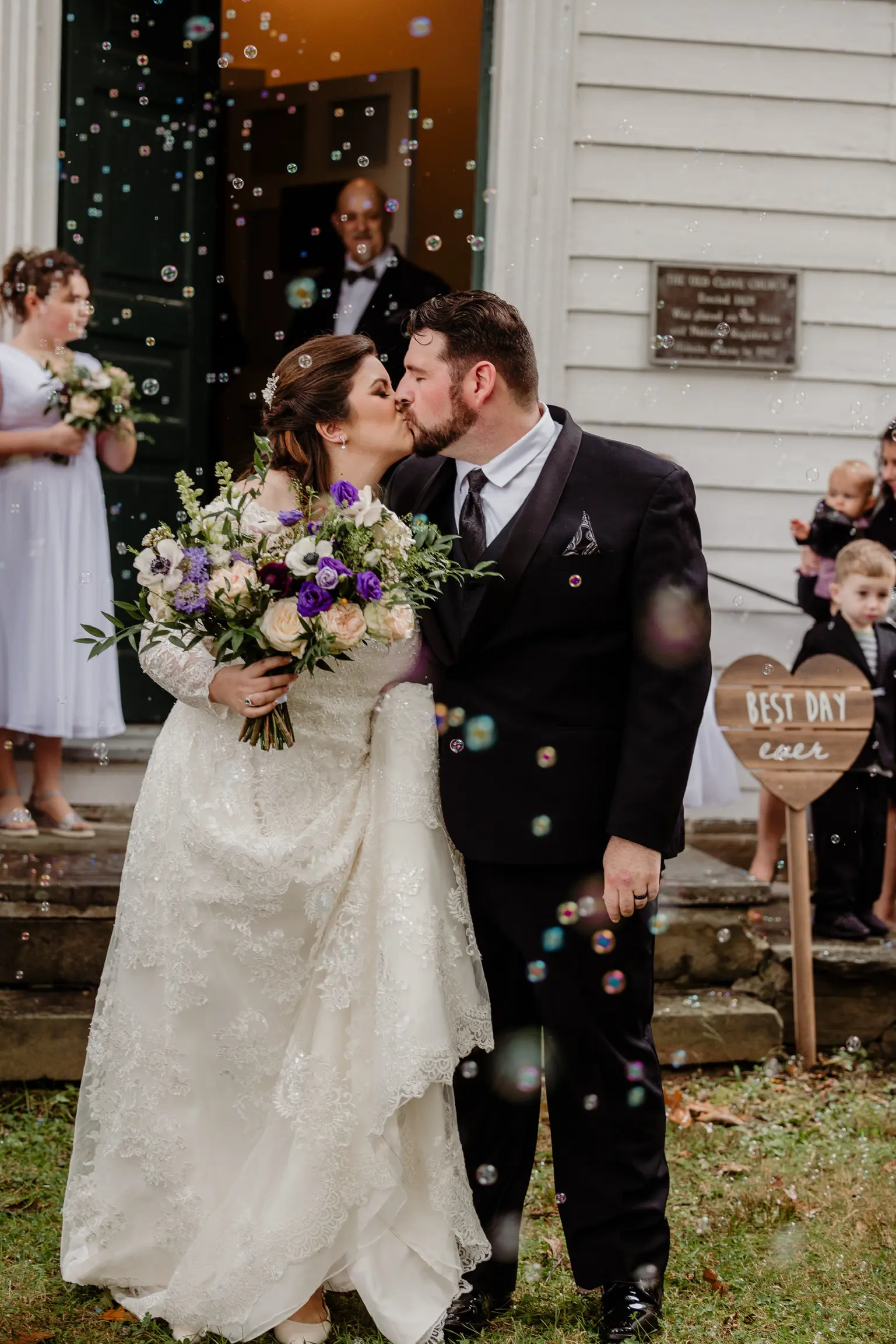 Real Poppy wedding — Deep in the Woods