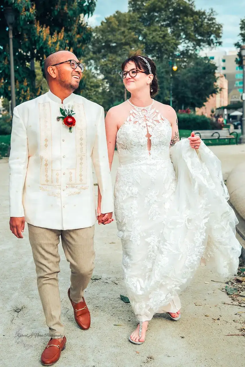 Real Poppy wedding — Amanda + Rich at Free Library of Philadelphia