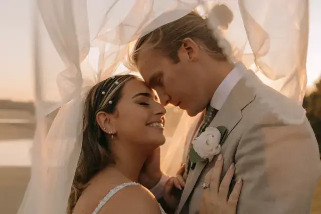 Real Poppy wedding — Maddie + Connor