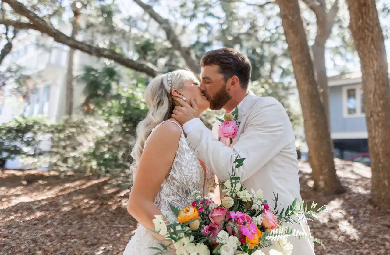Real Poppy wedding — Rachel + Tim at Beach house resort