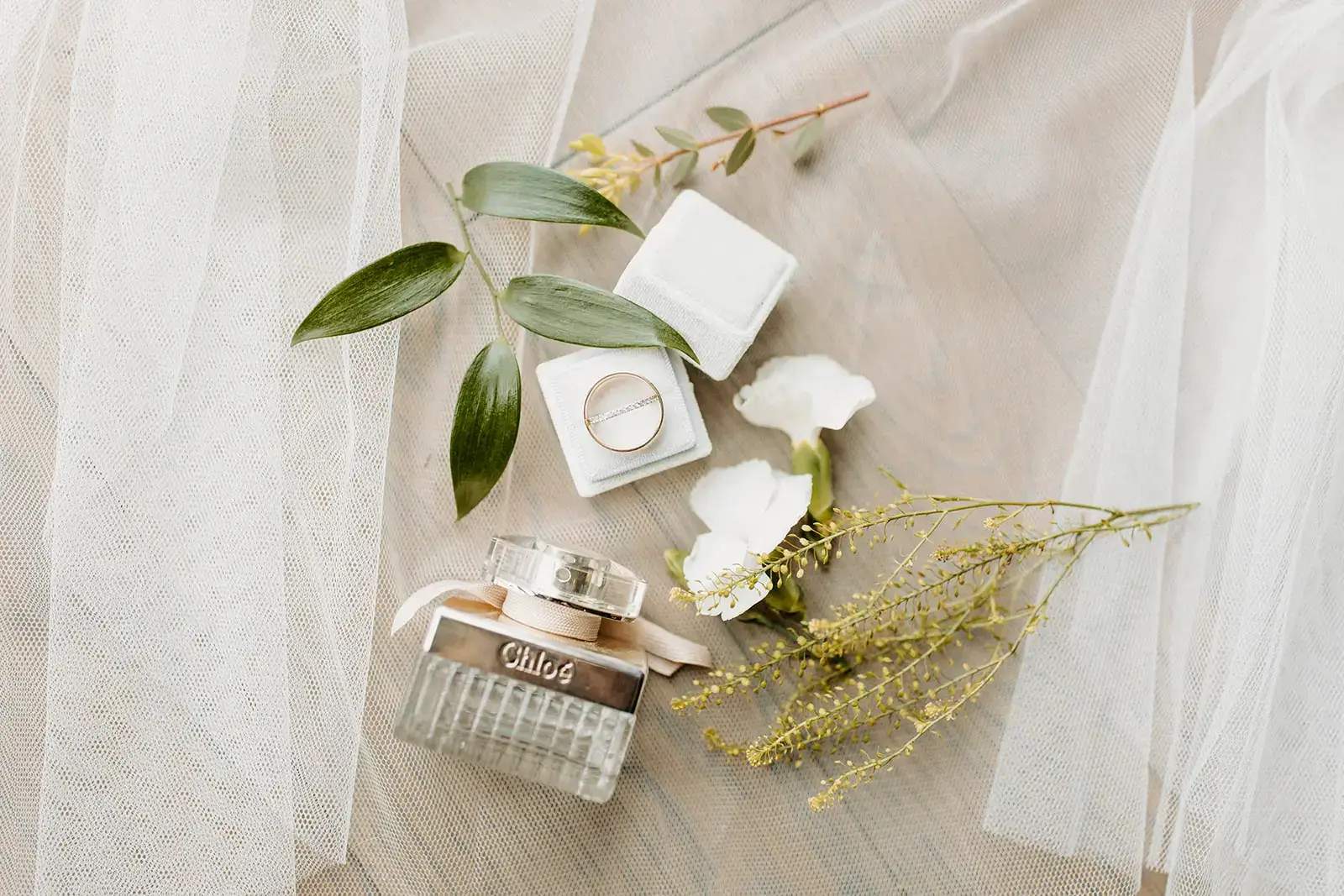 Real Poppy wedding — Rachel + Michael at Foundry Gallery