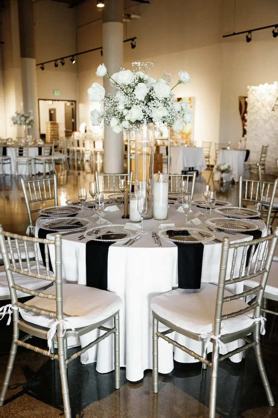 Real Poppy wedding — Alexis + Marc at The Summit Hotel