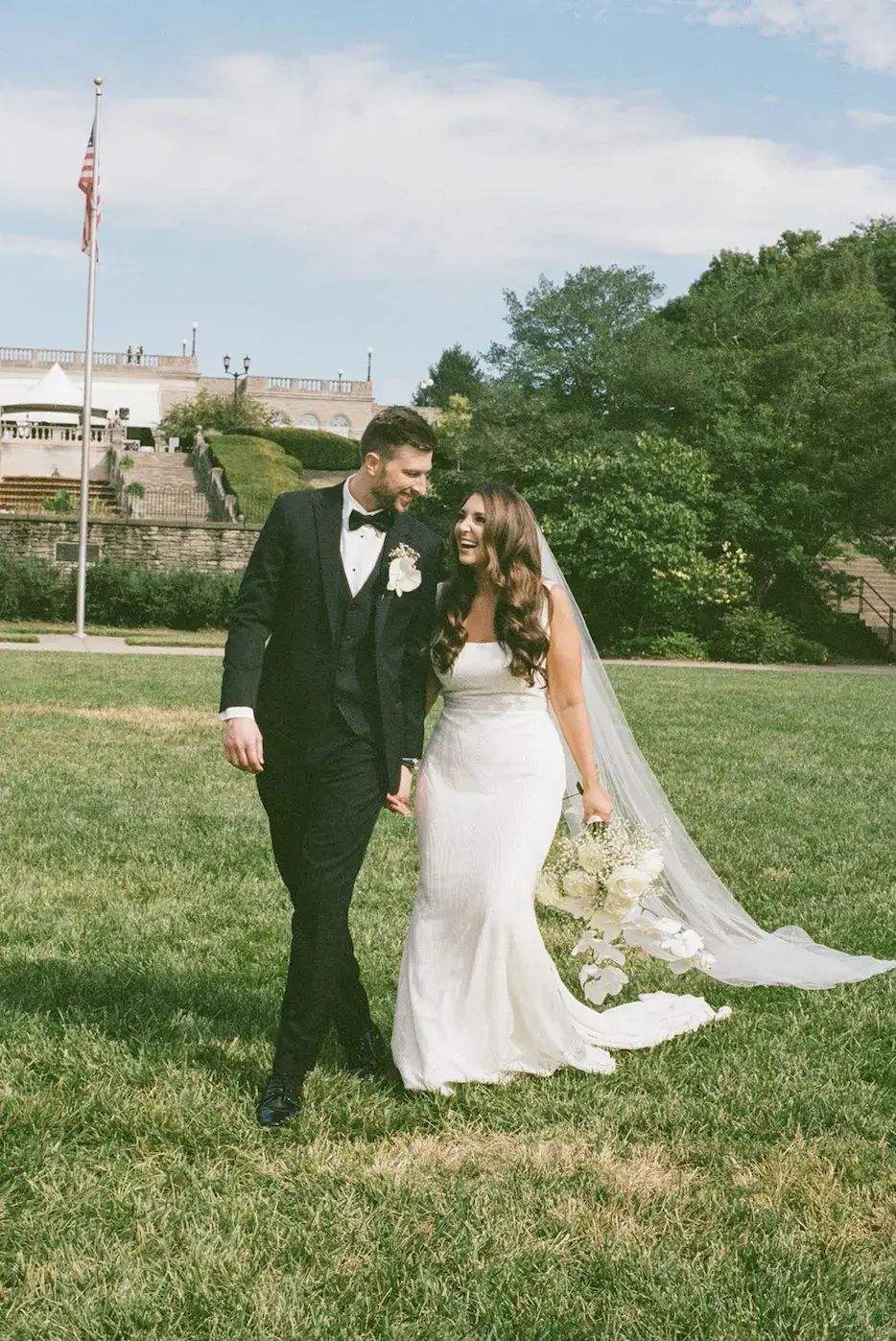 Real Poppy wedding — Alexis + Marc at The Summit Hotel