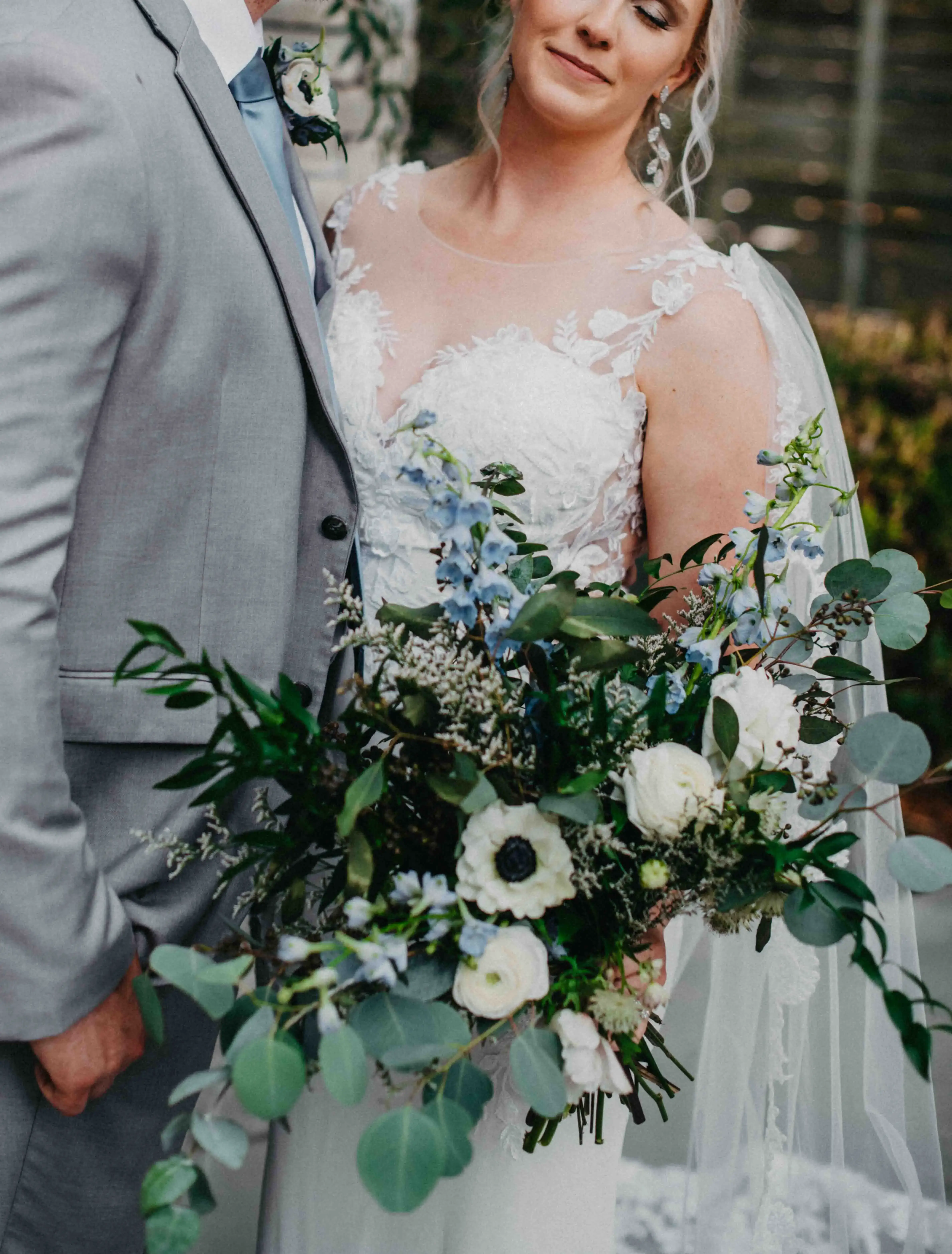 Real Poppy wedding — Emily + Tyler at The Venue Chattanooga