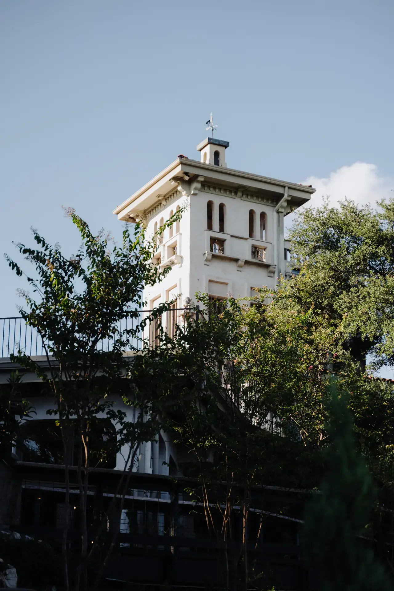 Real Poppy wedding — Suzanne + Chaston at Villa Antonia