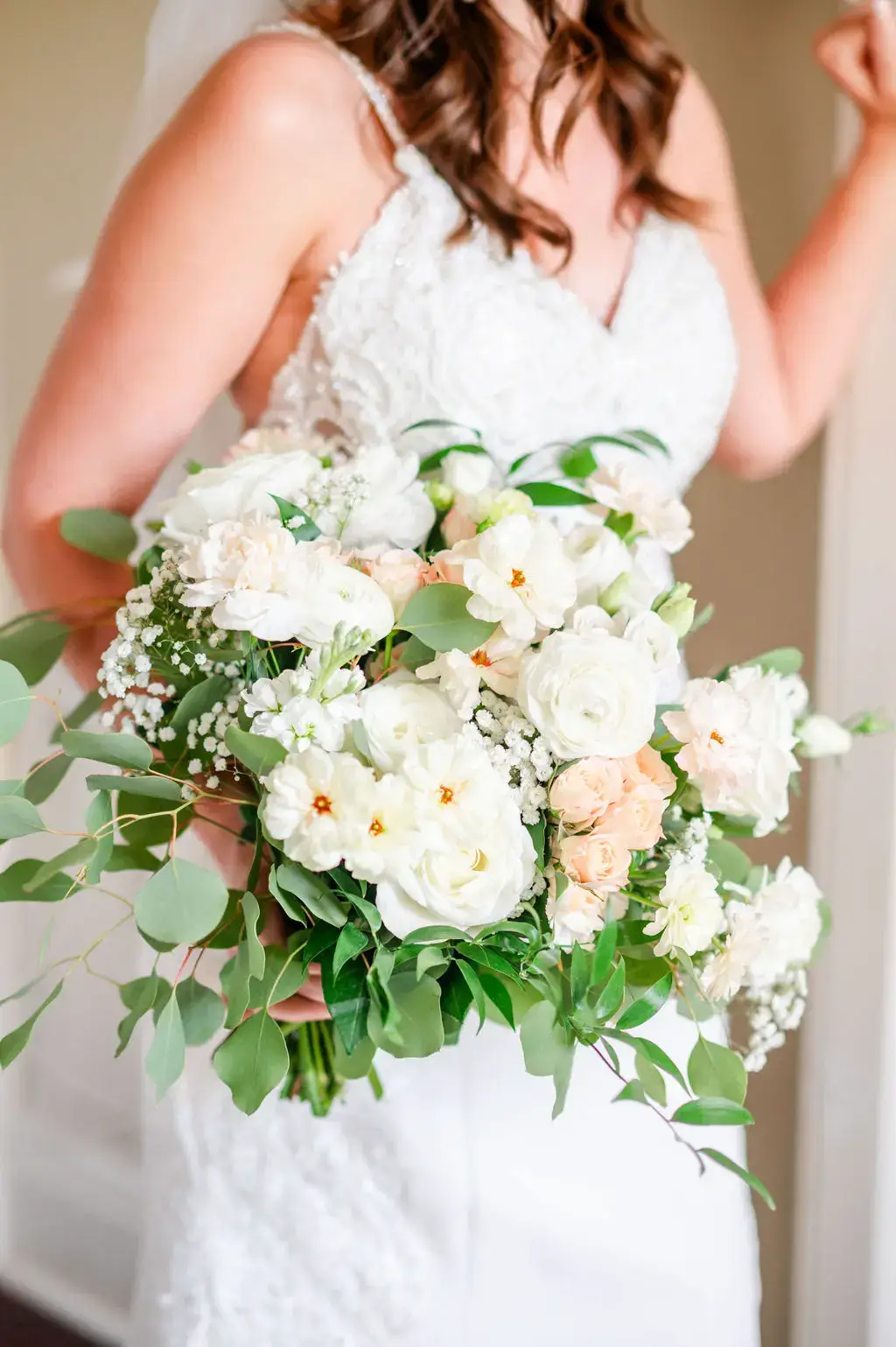 Real Poppy wedding — Heather + Robby at Lincoln Cottage