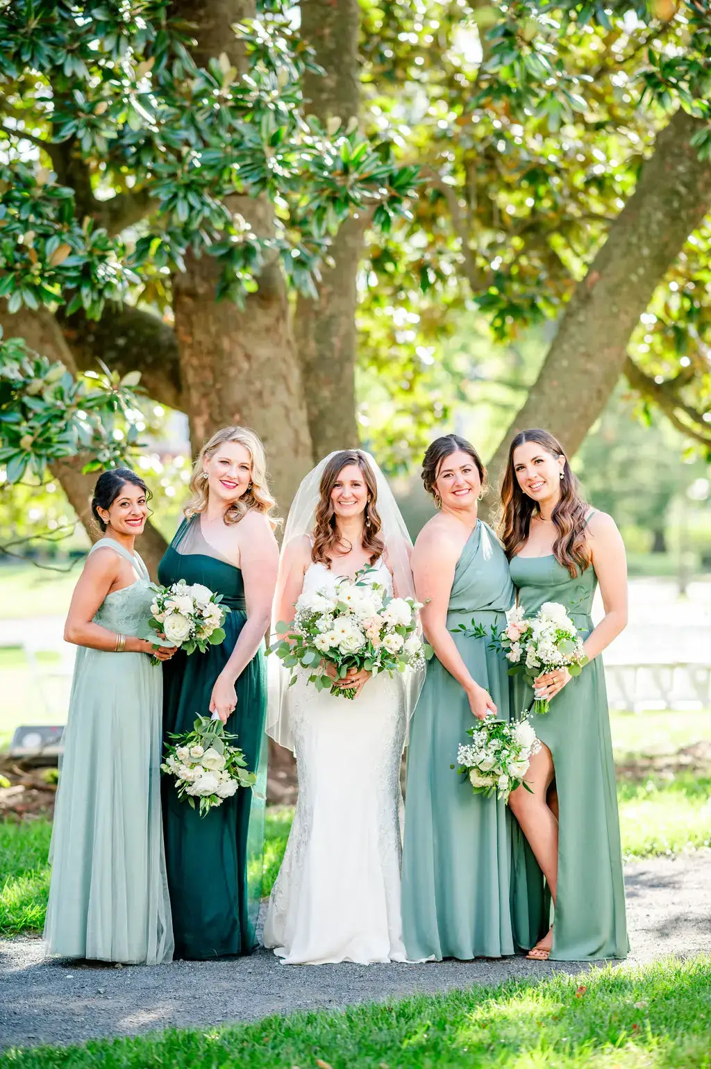 Real Poppy wedding — Heather + Robby at Lincoln Cottage