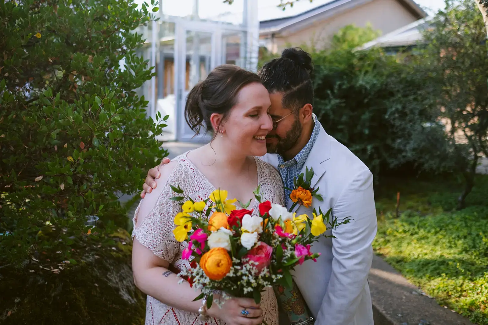 Real Poppy wedding — Lauren + Juan at Center for Urban Horticulture