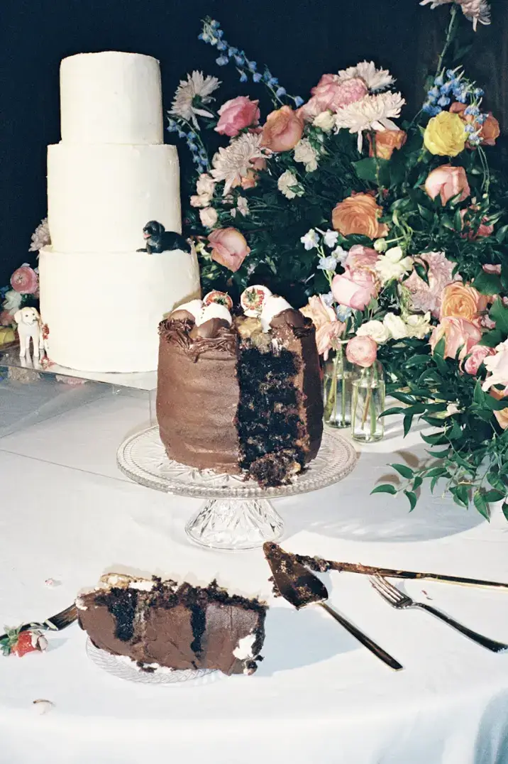 Real Poppy wedding — Peri + Nicholas at Villa Antonia
