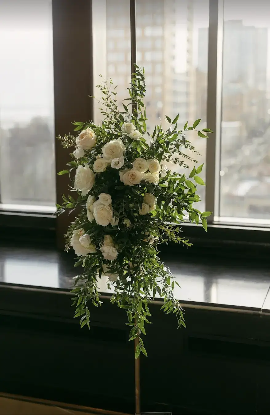 Real Poppy wedding — Alyssa + Jacob at Jan Serr Studio