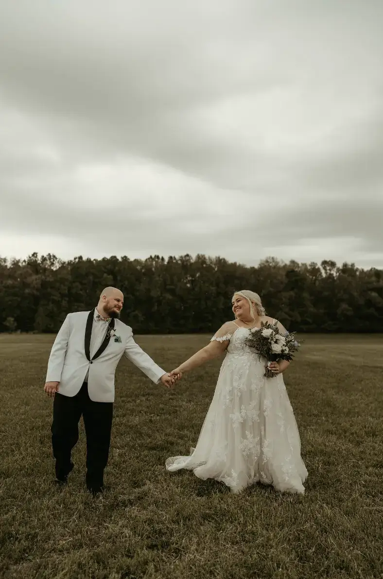 Real Poppy wedding — Laurel + Justin at Moonlit Farms