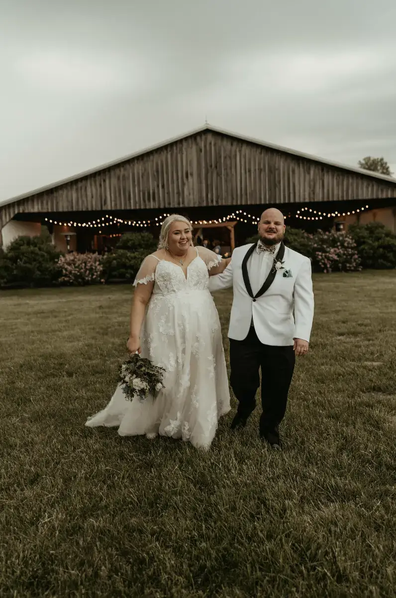 Real Poppy wedding — Laurel + Justin at Moonlit Farms