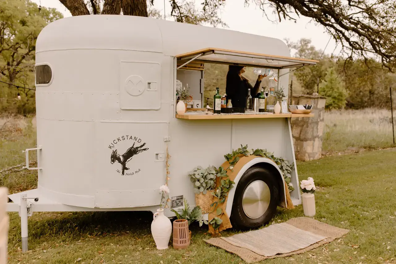 Real Poppy wedding — Marina + David at Plant at Kyle