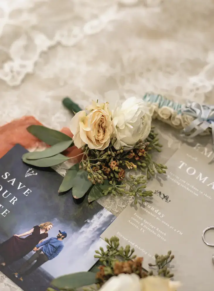 Real Poppy wedding — Emma + Tomas at Pecan Springs Ranch