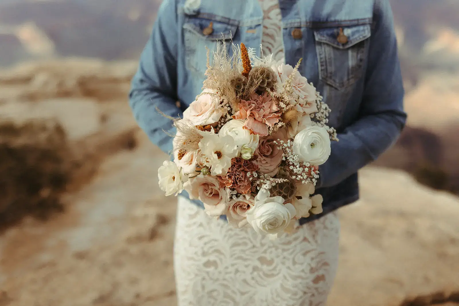 Real Poppy wedding — Antique Lace