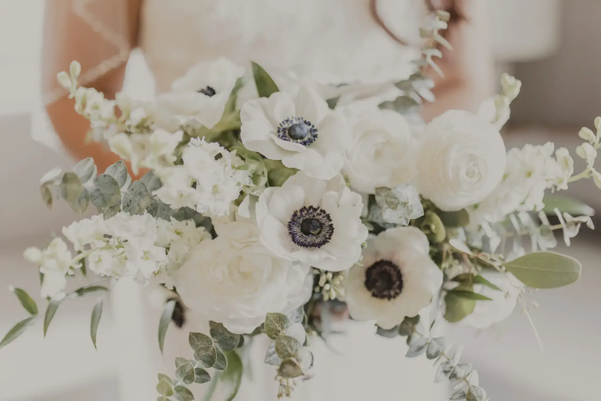 Real Poppy wedding — Autumn on the Water at Boston Marriott Newton
