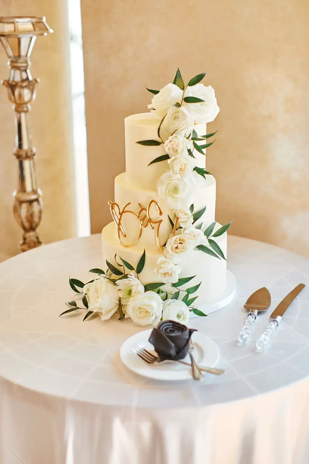 Real Poppy wedding — Brittany + Eric at Morais Vineyards & Winery