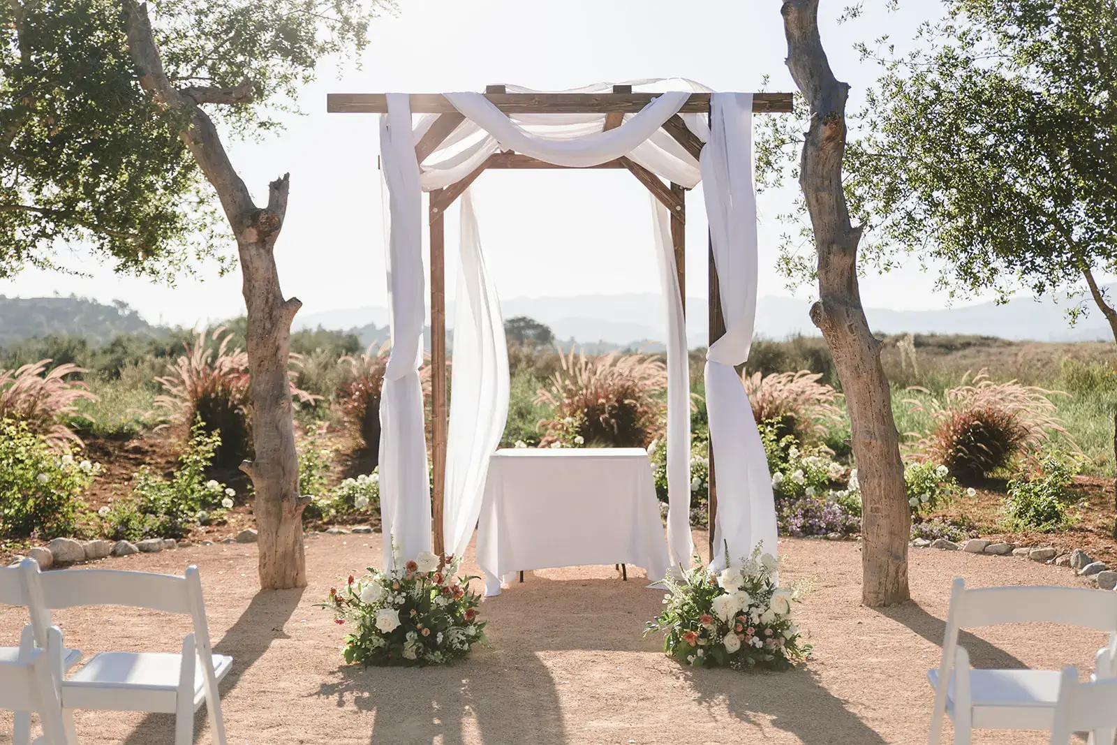 Real Poppy wedding — Madeleine + Nathan at Cross Creek Golf Club