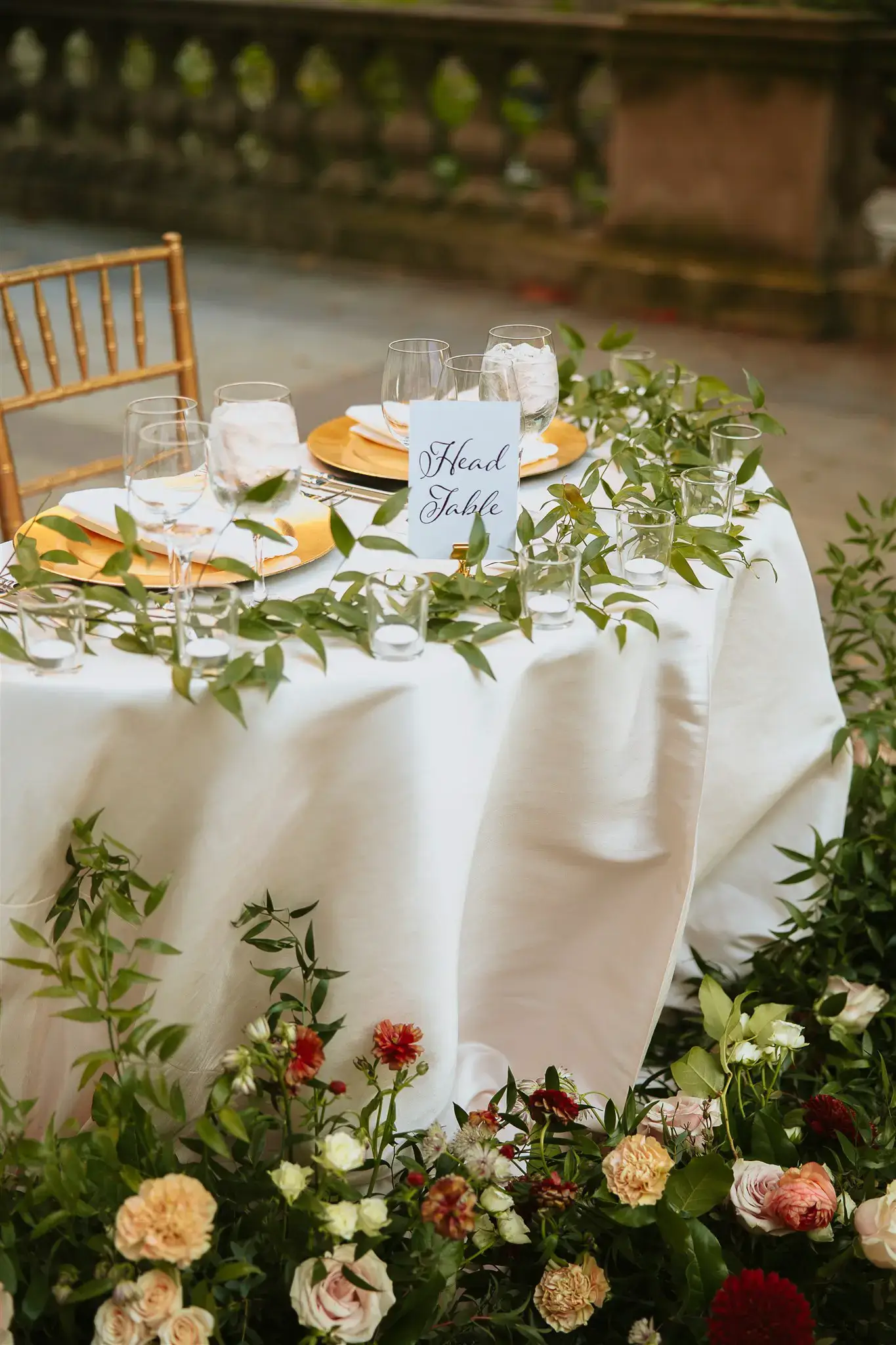 Real Poppy wedding — Timeless Tradition at Larz Anderson House