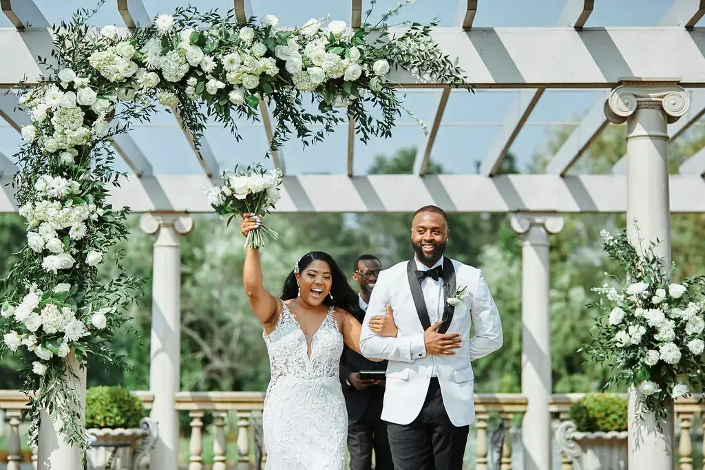 Real Poppy wedding — Brittany + Eric at Morais Vineyards & Winery