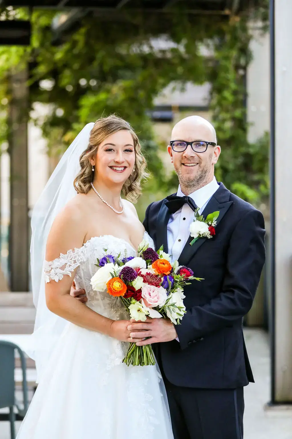 Real Poppy wedding — Joanna + Chris at Pinstripes