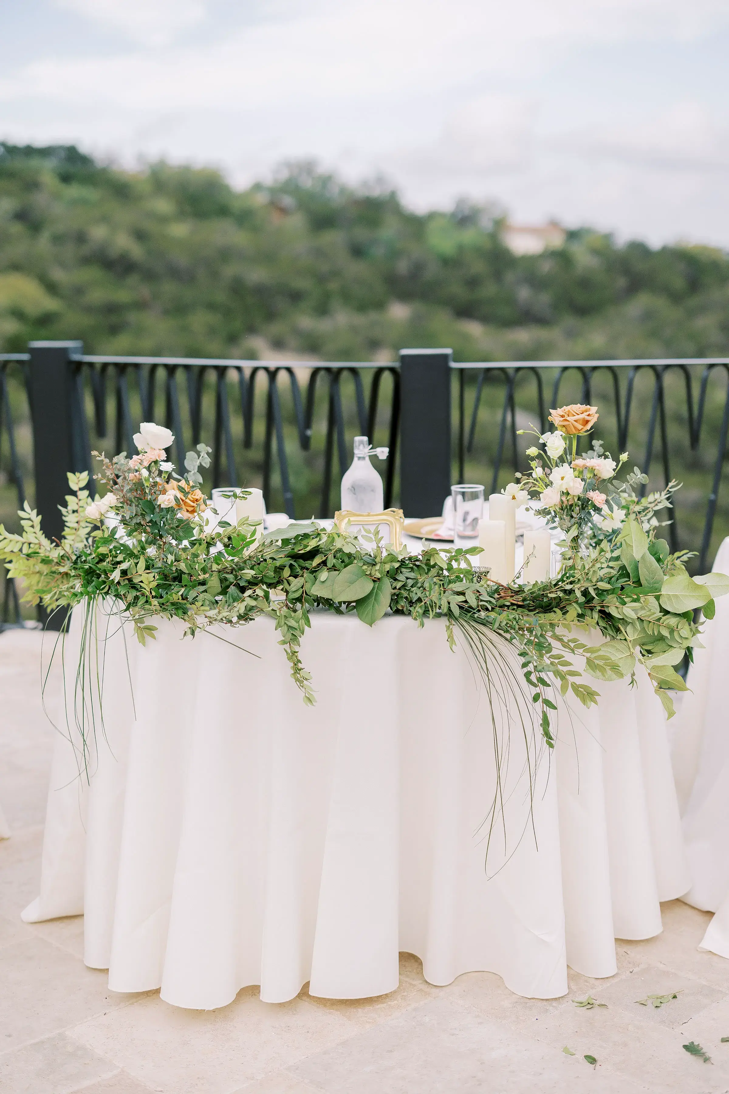 Real Poppy wedding — Grace + Nick at Villa Antonia