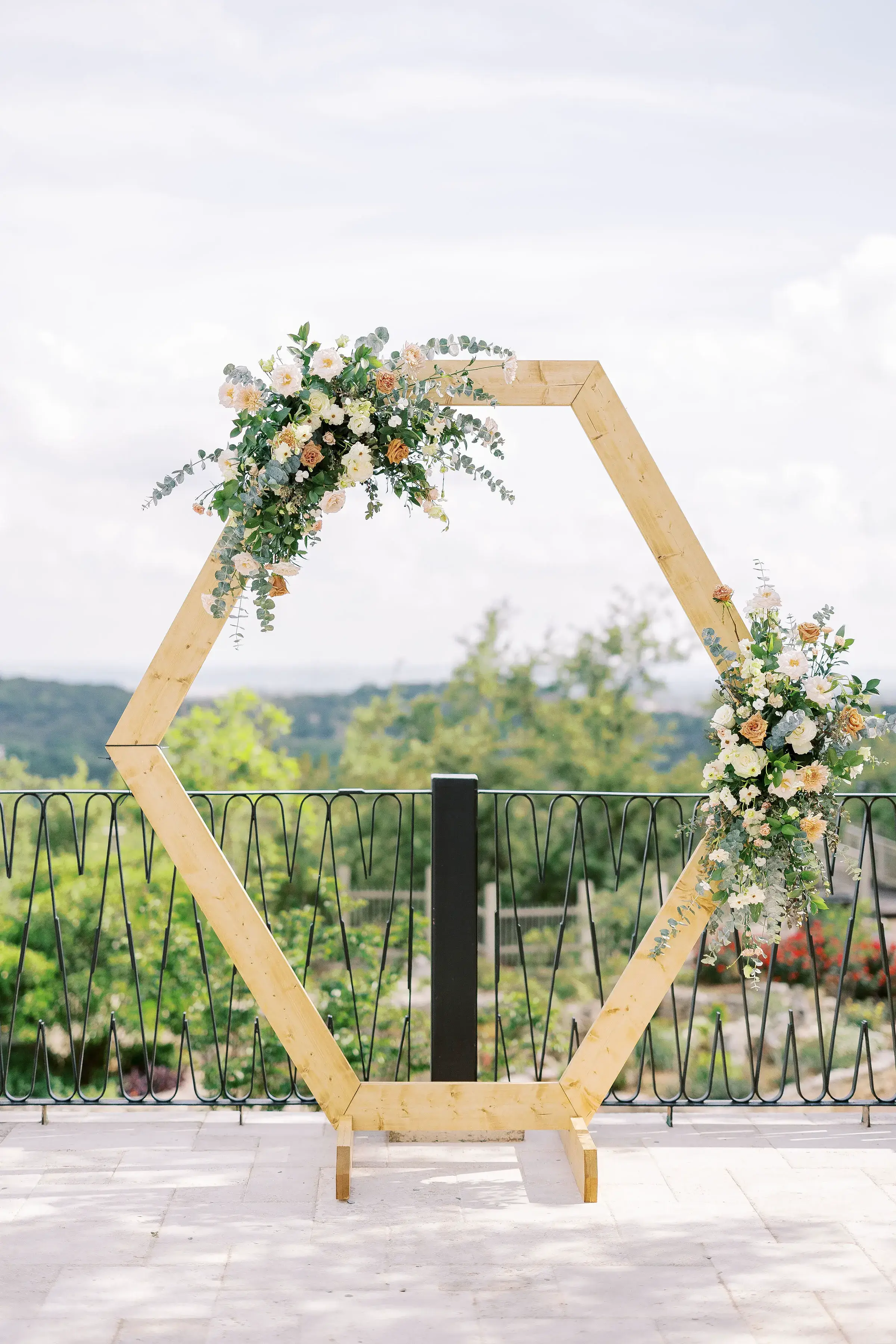 Real Poppy wedding — Grace + Nick at Villa Antonia