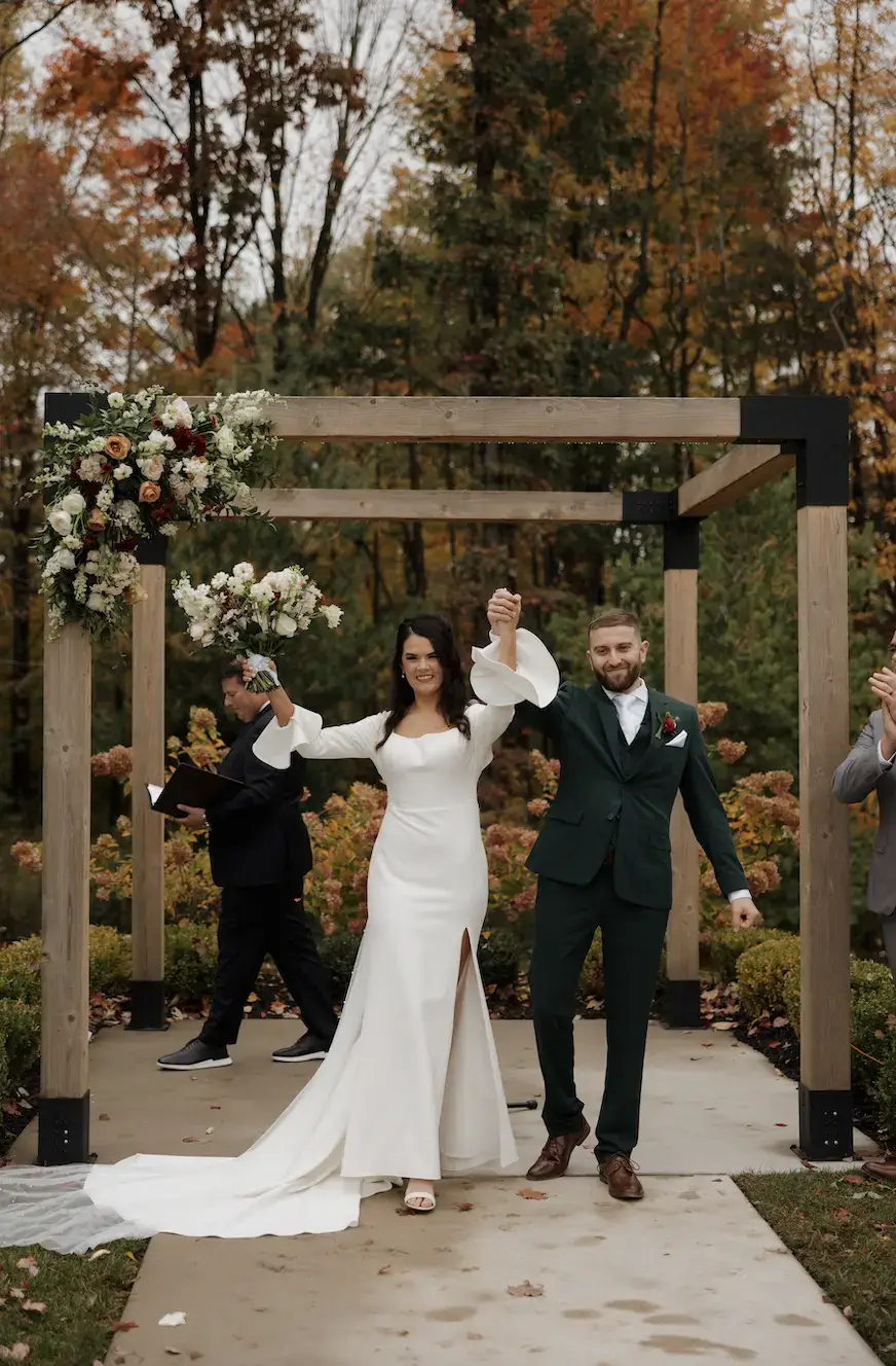Real Poppy wedding — Shelby + Andrew at Black River Barn