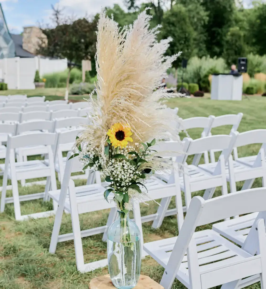Real Poppy wedding — Priscilla + Iris at Andover Barn