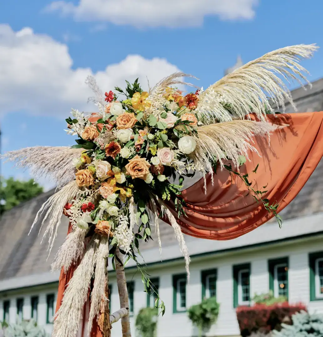 Real Poppy wedding — Priscilla + Iris at Andover Barn