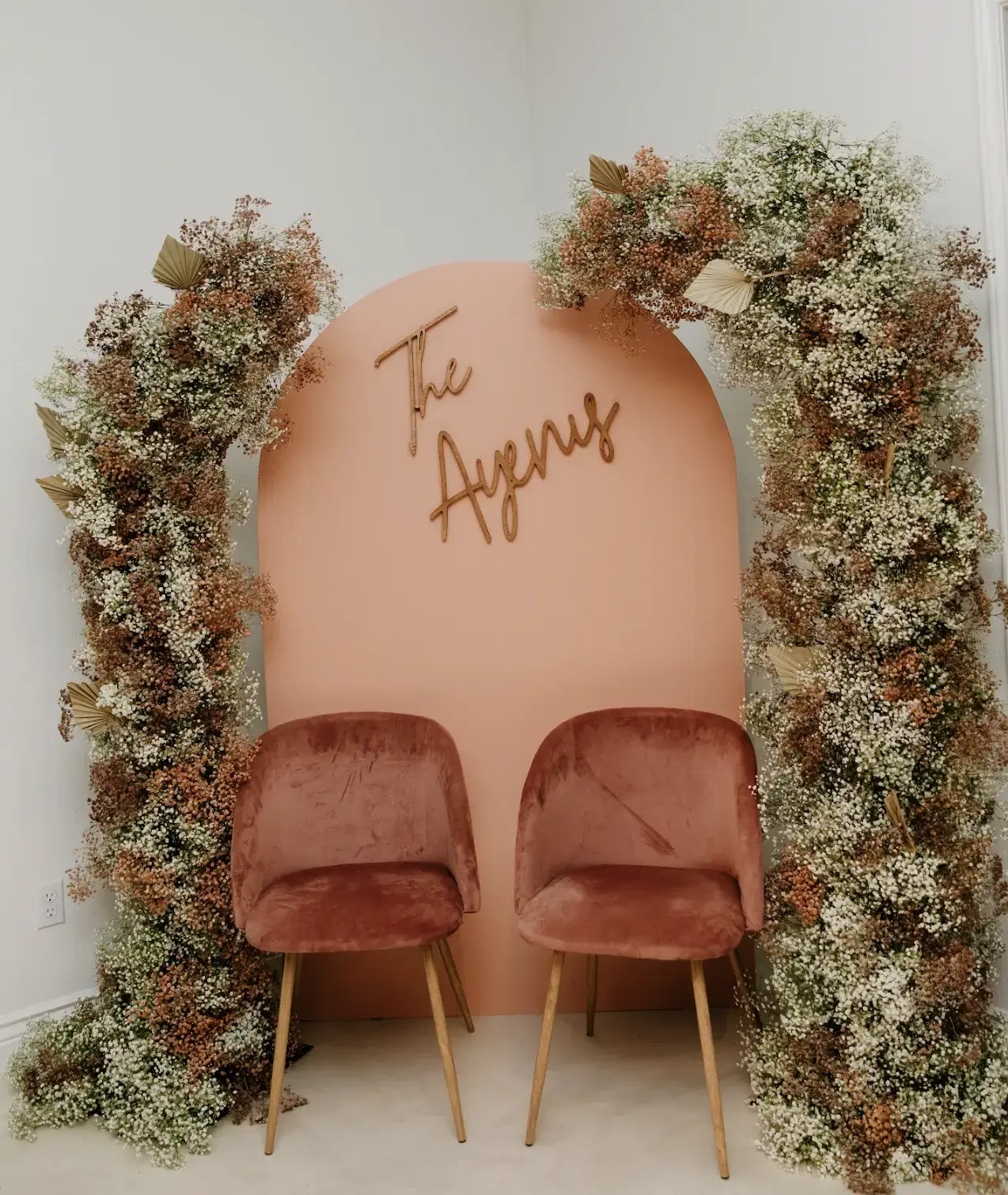 Real Poppy wedding — Botanical Beauty at The Emerson