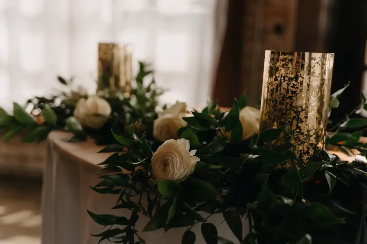 weddingflowers+greenandwhite