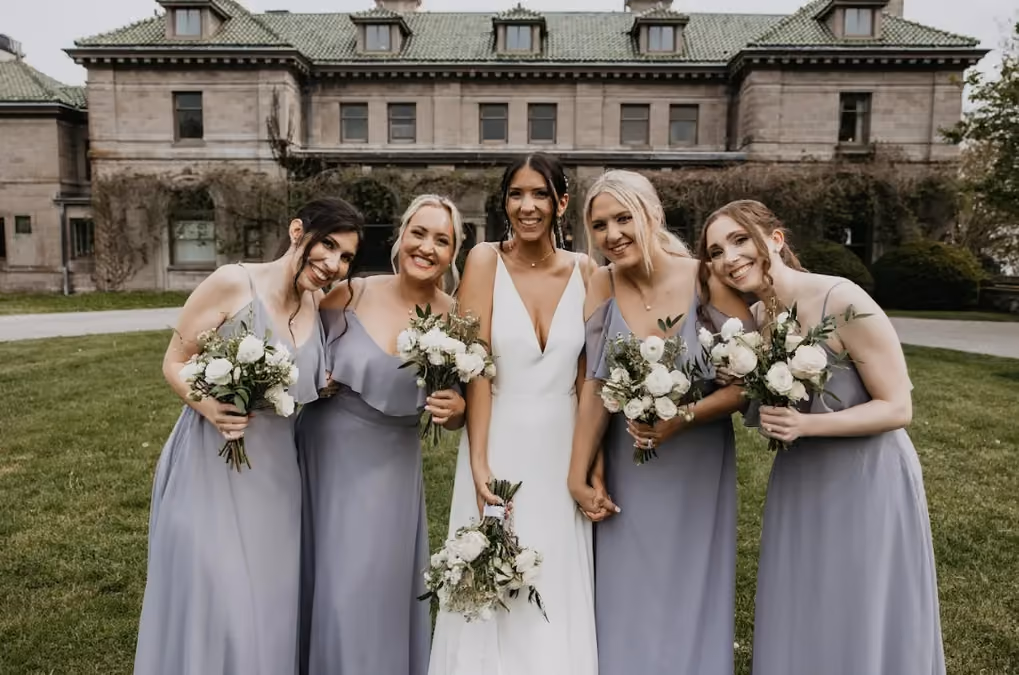 10 Types Of Wedding Flower Arrangements: From Alter To Aisle