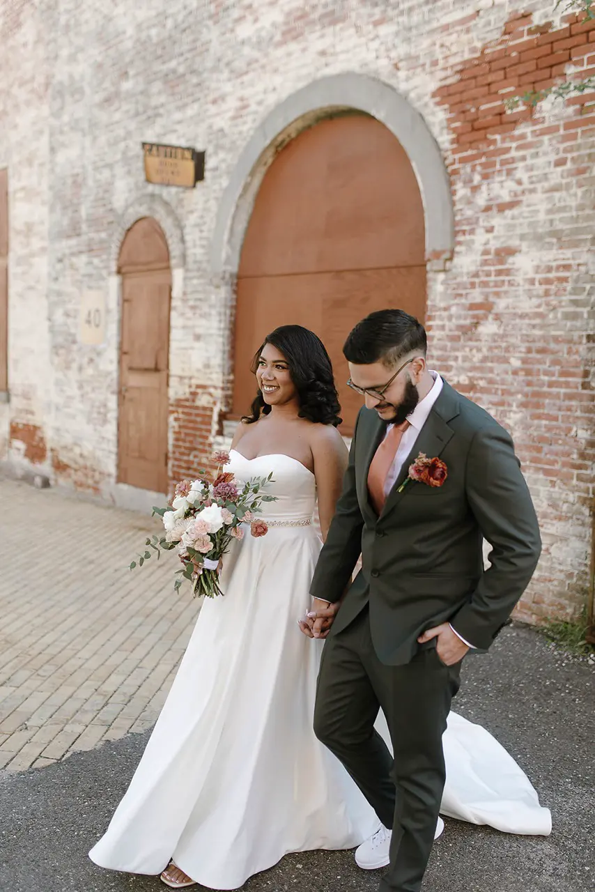 Real Poppy wedding — Kayla + Giovanni at The Arsenal