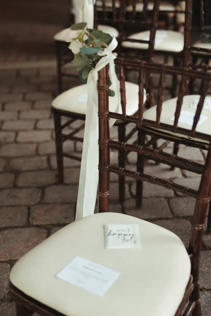 Real Poppy wedding — Chloe + Brantley at Windwood Equestrian