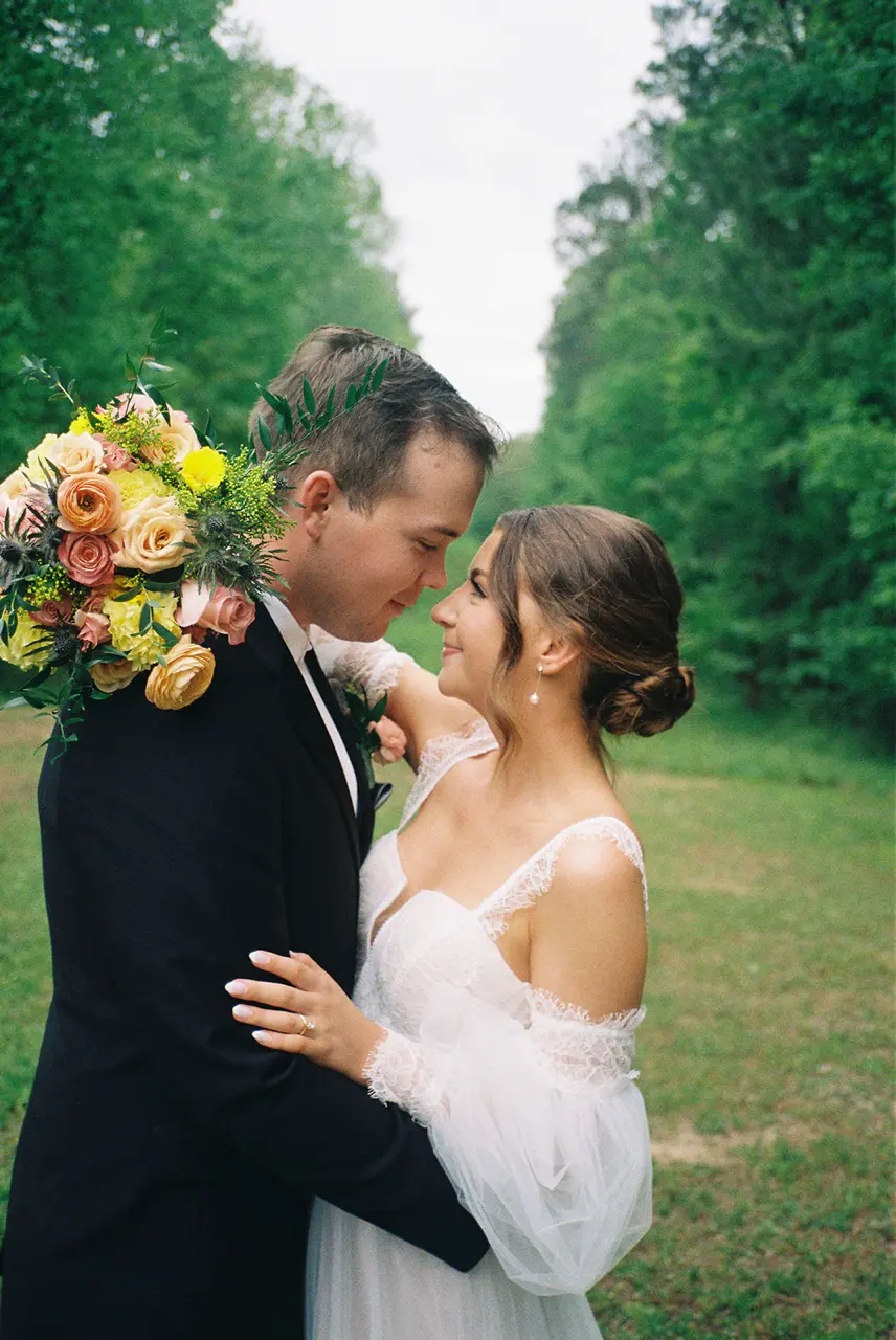 Real Poppy wedding — Chloe + Brantley at Windwood Equestrian