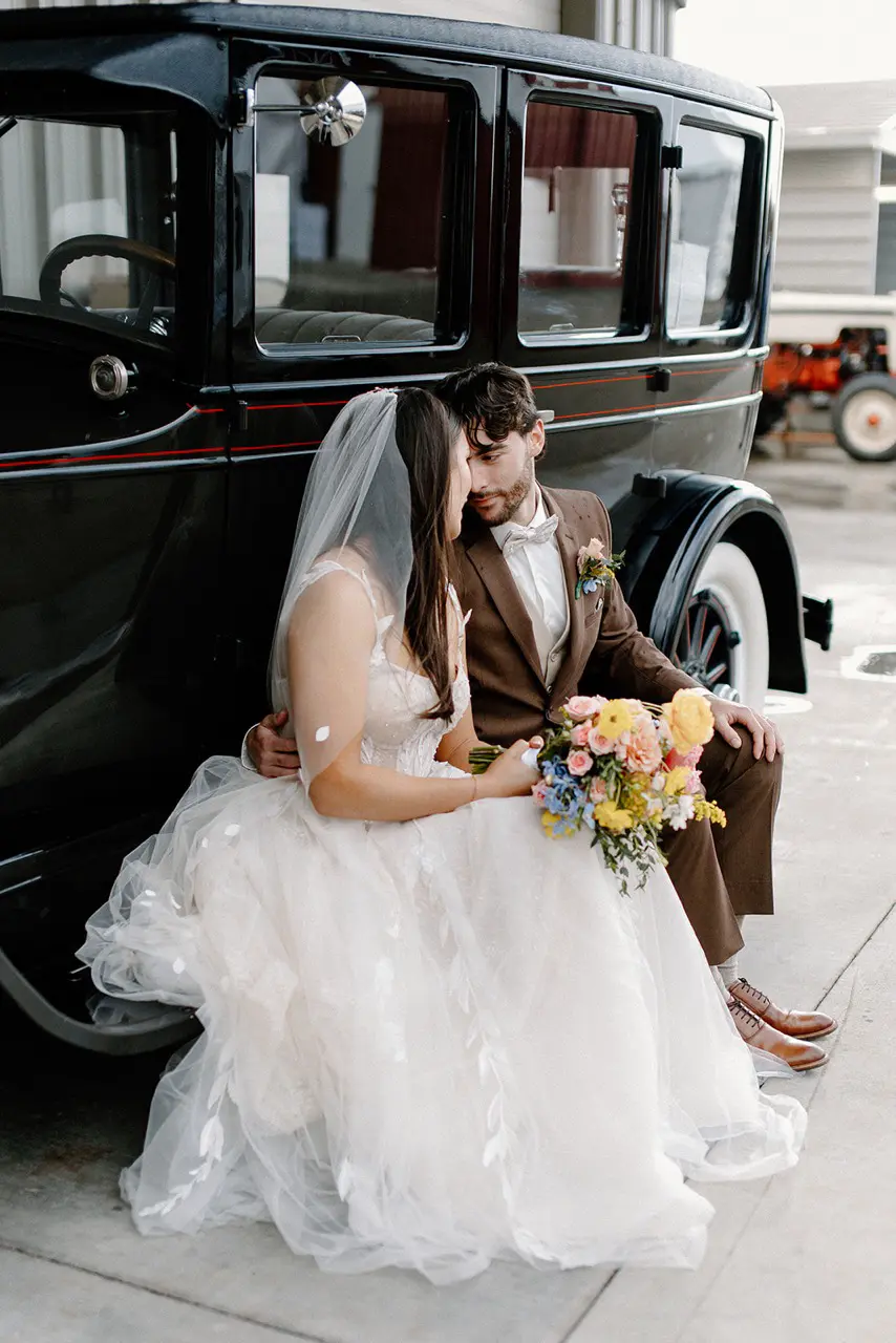 Real Poppy wedding — Madi + Evan at Commencing Camarena