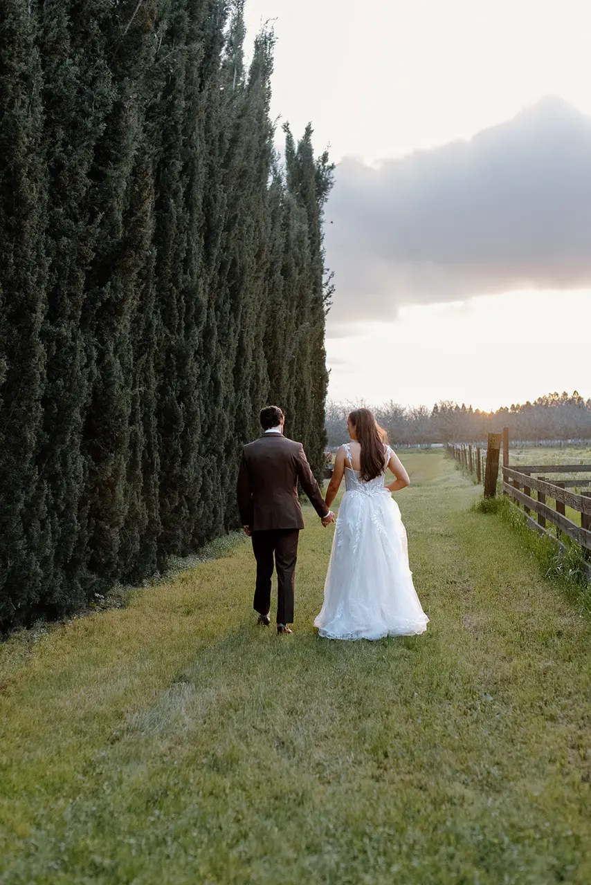 Real Poppy wedding — Madi + Evan at Commencing Camarena