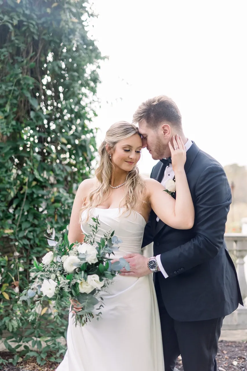 Real Poppy wedding — Julia + Justin at Potomac Point Winery