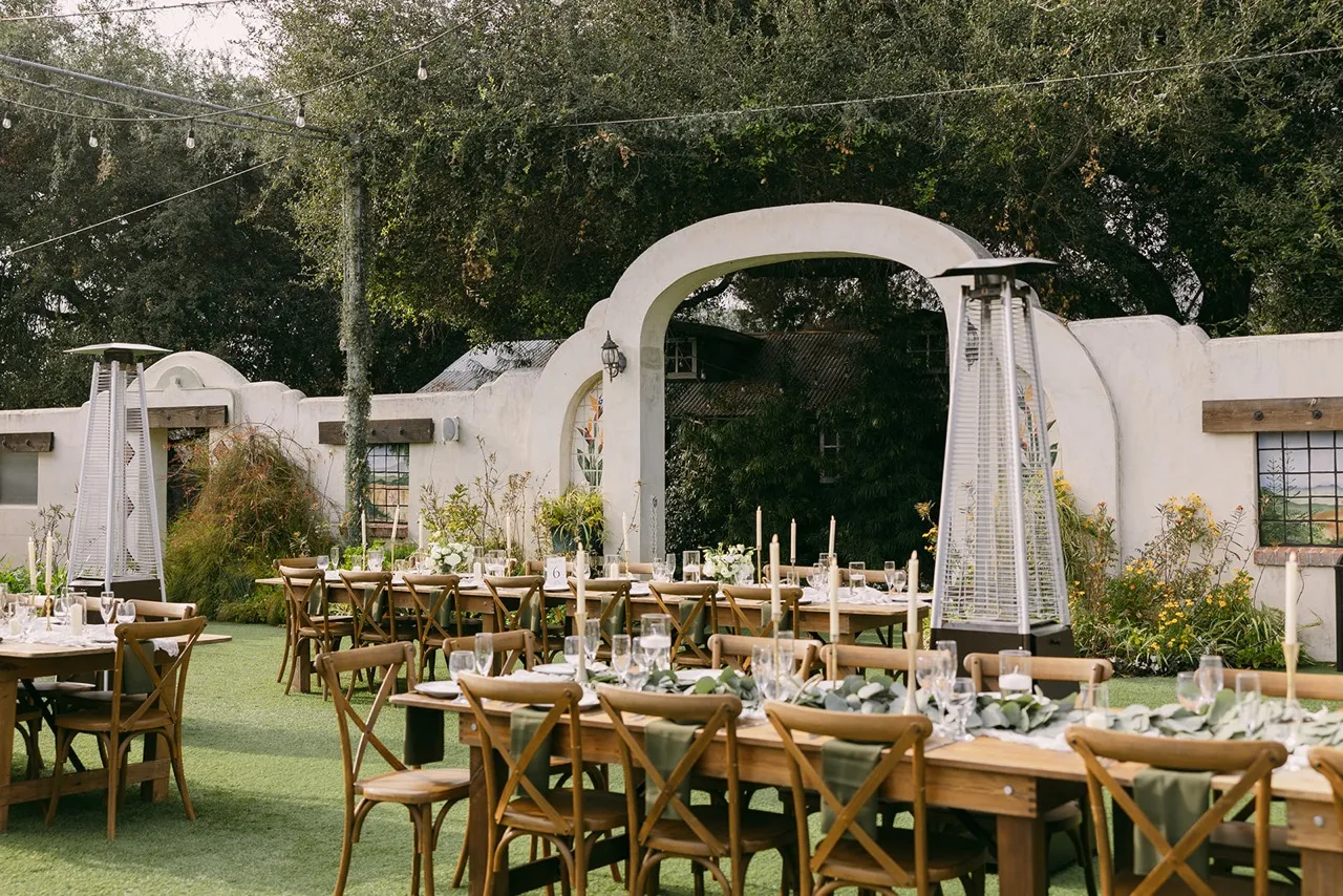 Real Poppy wedding — Amanda + Brady at Tivoli Italian Villa