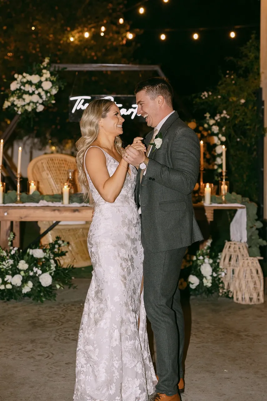 Real Poppy wedding — Amanda + Brady at Tivoli Italian Villa