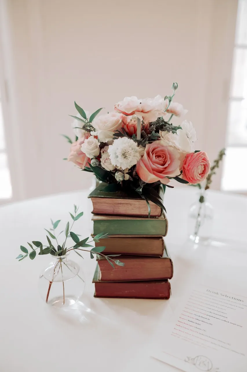 Real Poppy wedding — Emmalyn + Andrew at Daughters of the American Revolution Memorial Continental Hall