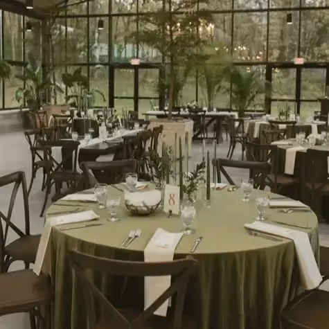 Partner with Poppy for different types of greenery for weddings