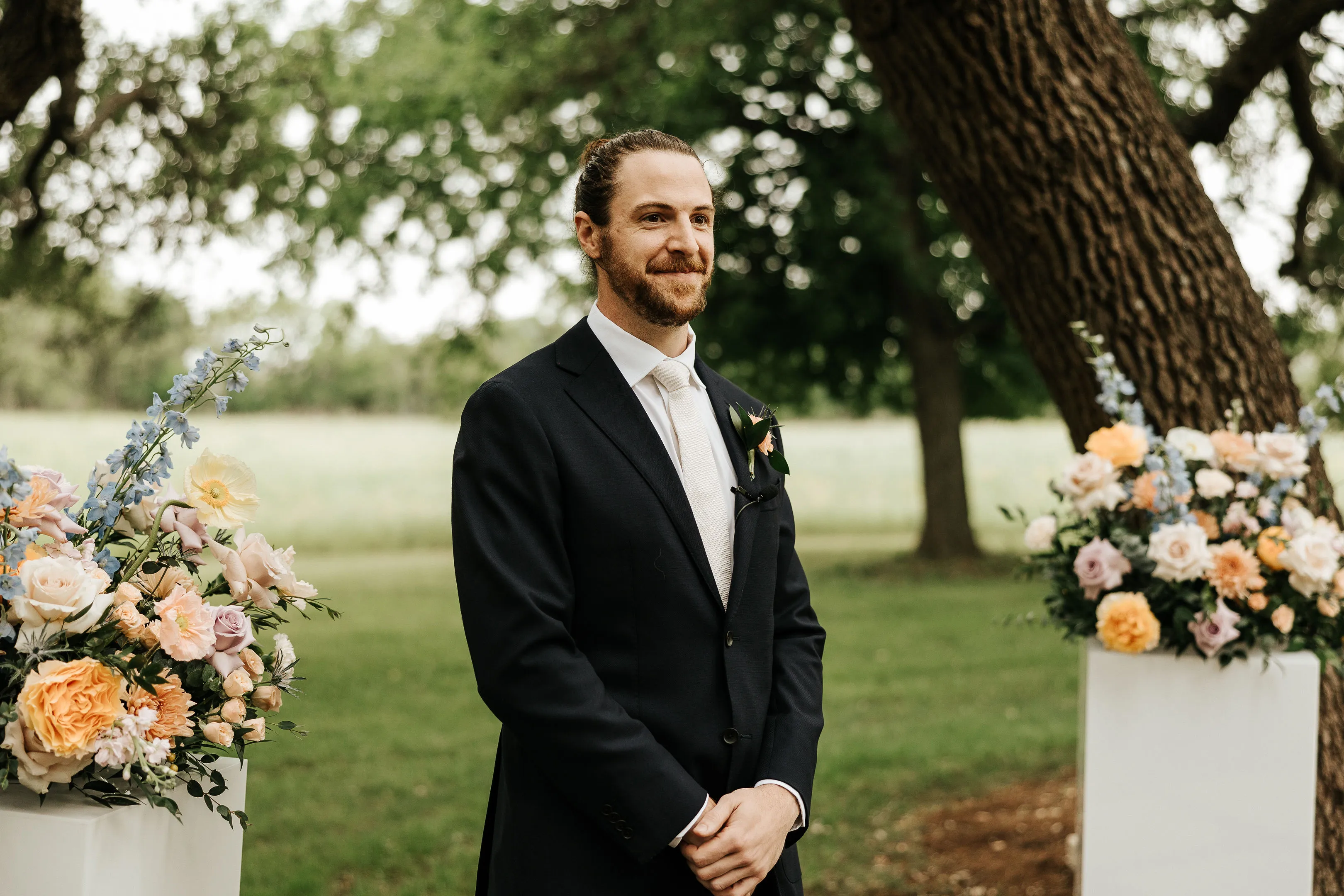 Real Poppy wedding — Courtney + Cody at Vineyards at Chappel Lodge