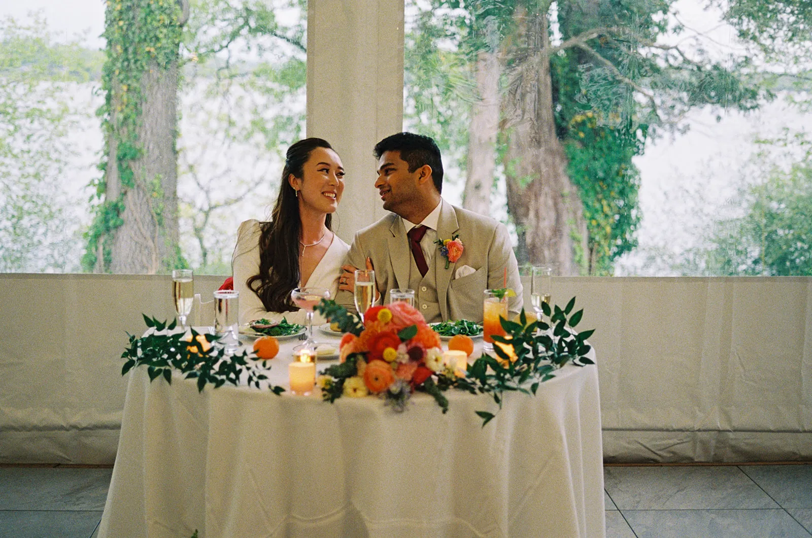 Real Poppy wedding — Jaclyn + Tejas at London Town & Gardens