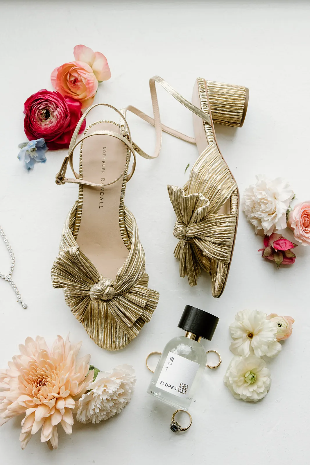 Real Poppy wedding — Jaclyn + Tejas at London Town & Gardens